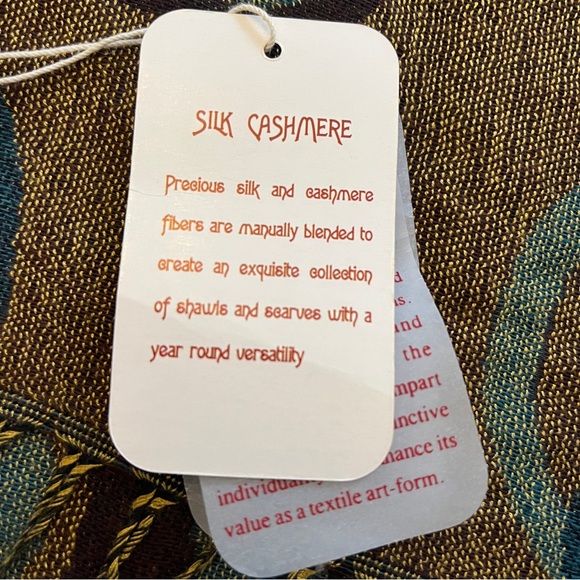 BNWT Silk Cashmere Scarf - Picture 6 of 7